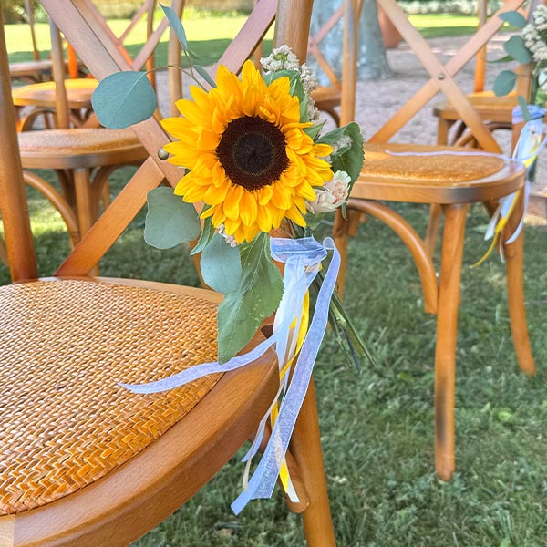 allee ceremonie jaune